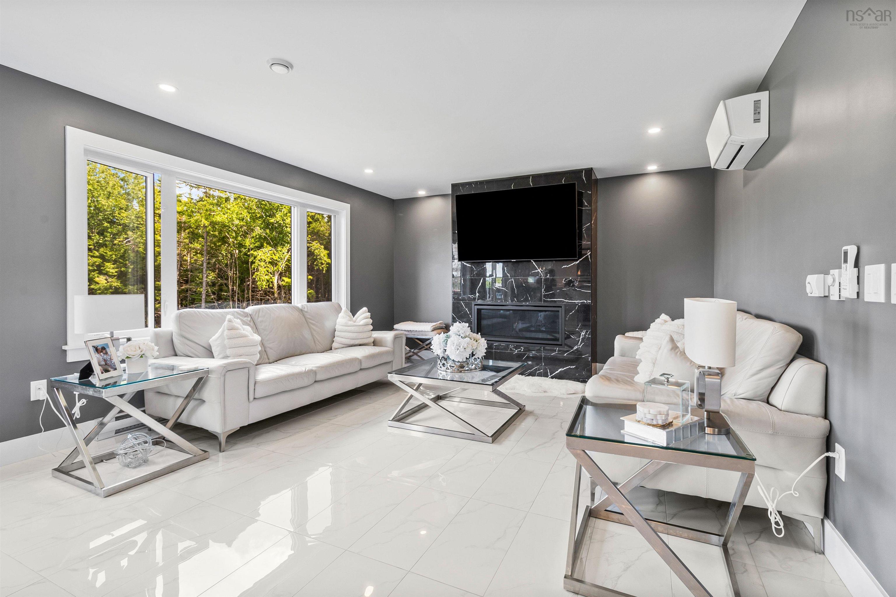 Thumbnail image for 382 Galloway Drive MLS<sup>®</sup> 202526652