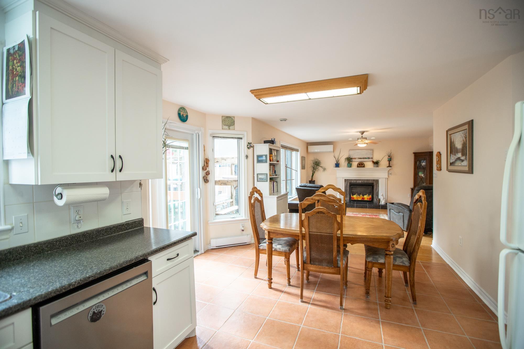 Thumbnail image for 110 Oceanview Drive MLS<sup>®</sup> 202526722