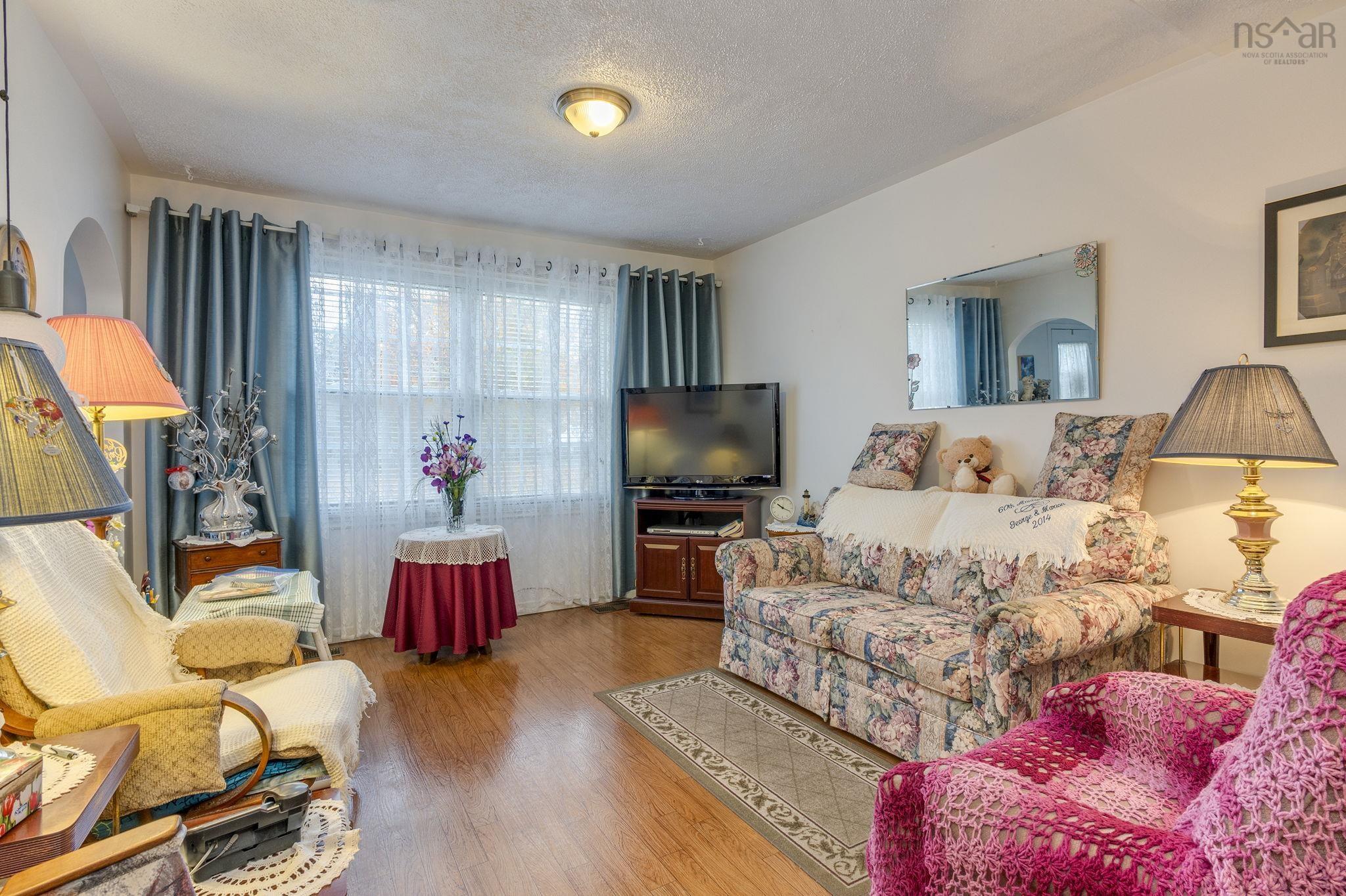 Thumbnail image for 164 Main Avenue MLS<sup>®</sup> 202526860