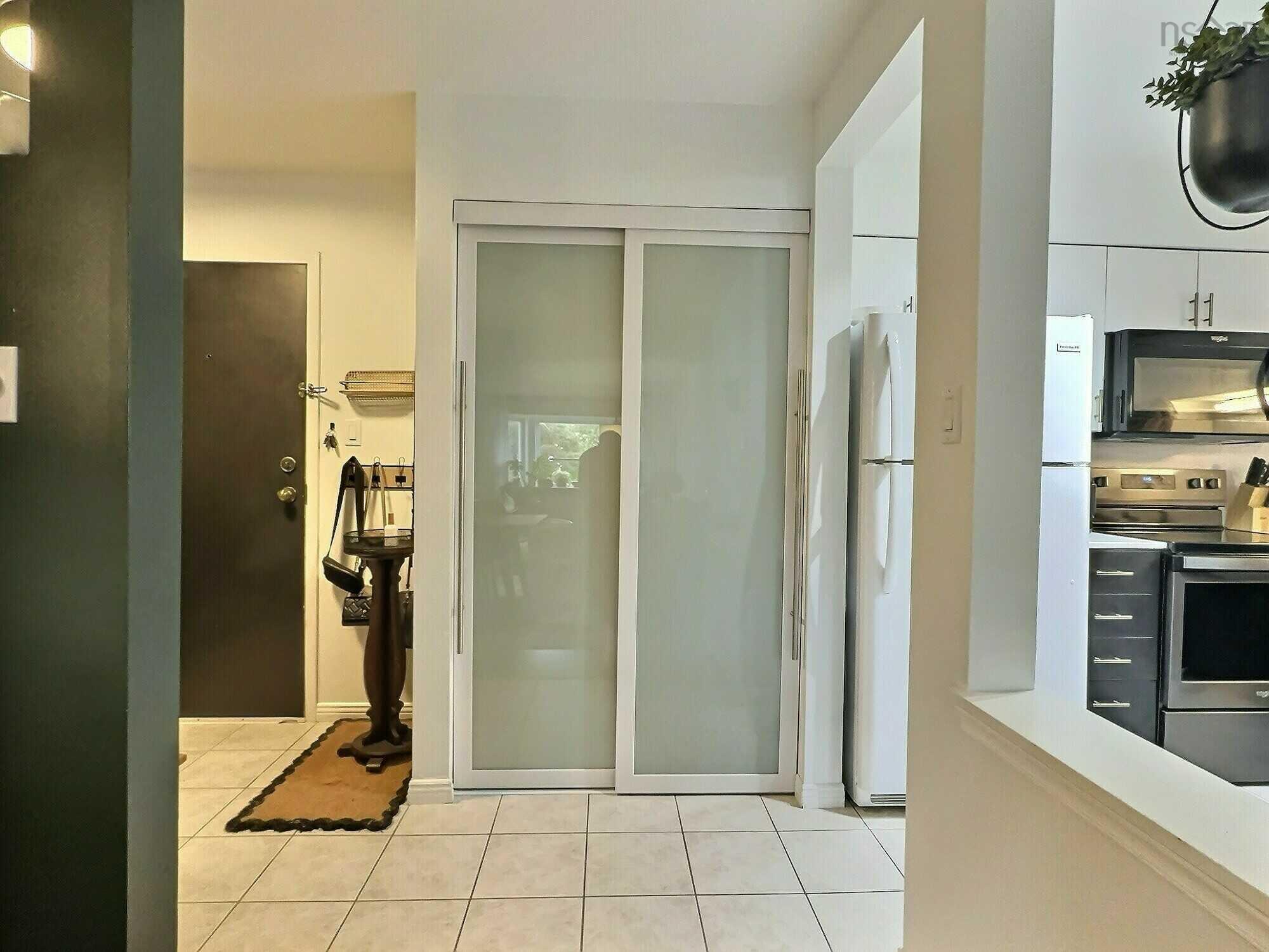 Thumbnail image for 301 83 Kearney Lake Road MLS<sup>®</sup> 202526929