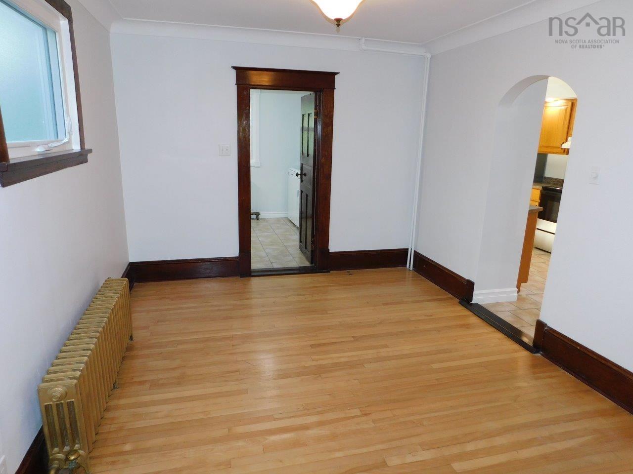 Thumbnail image for 5674 Kane Street MLS<sup>®</sup> 202527426