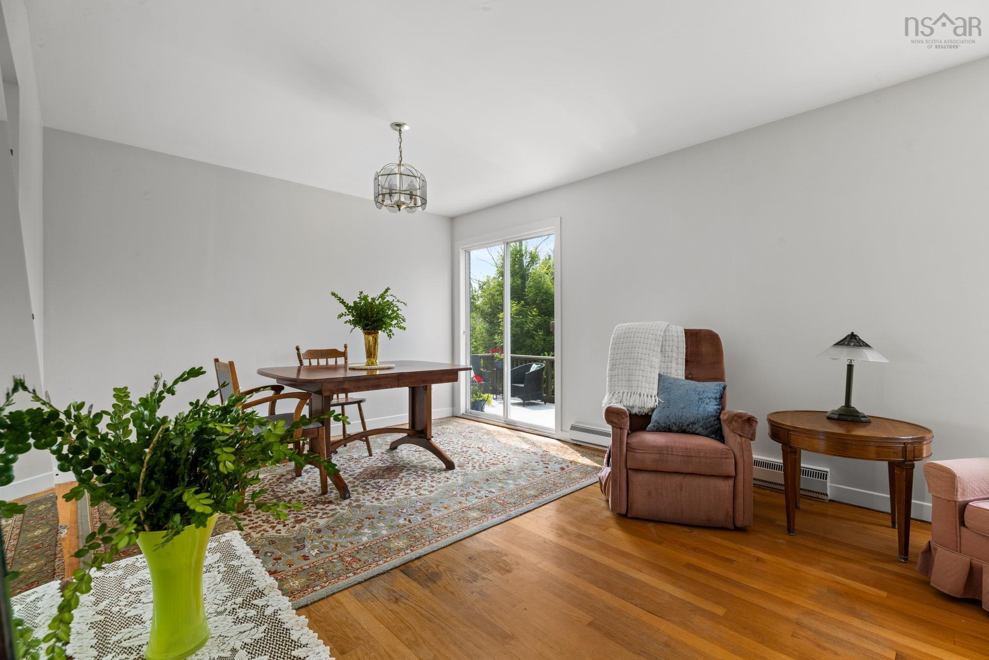 Thumbnail image for 1 Shore Road MLS<sup>®</sup> 202527460