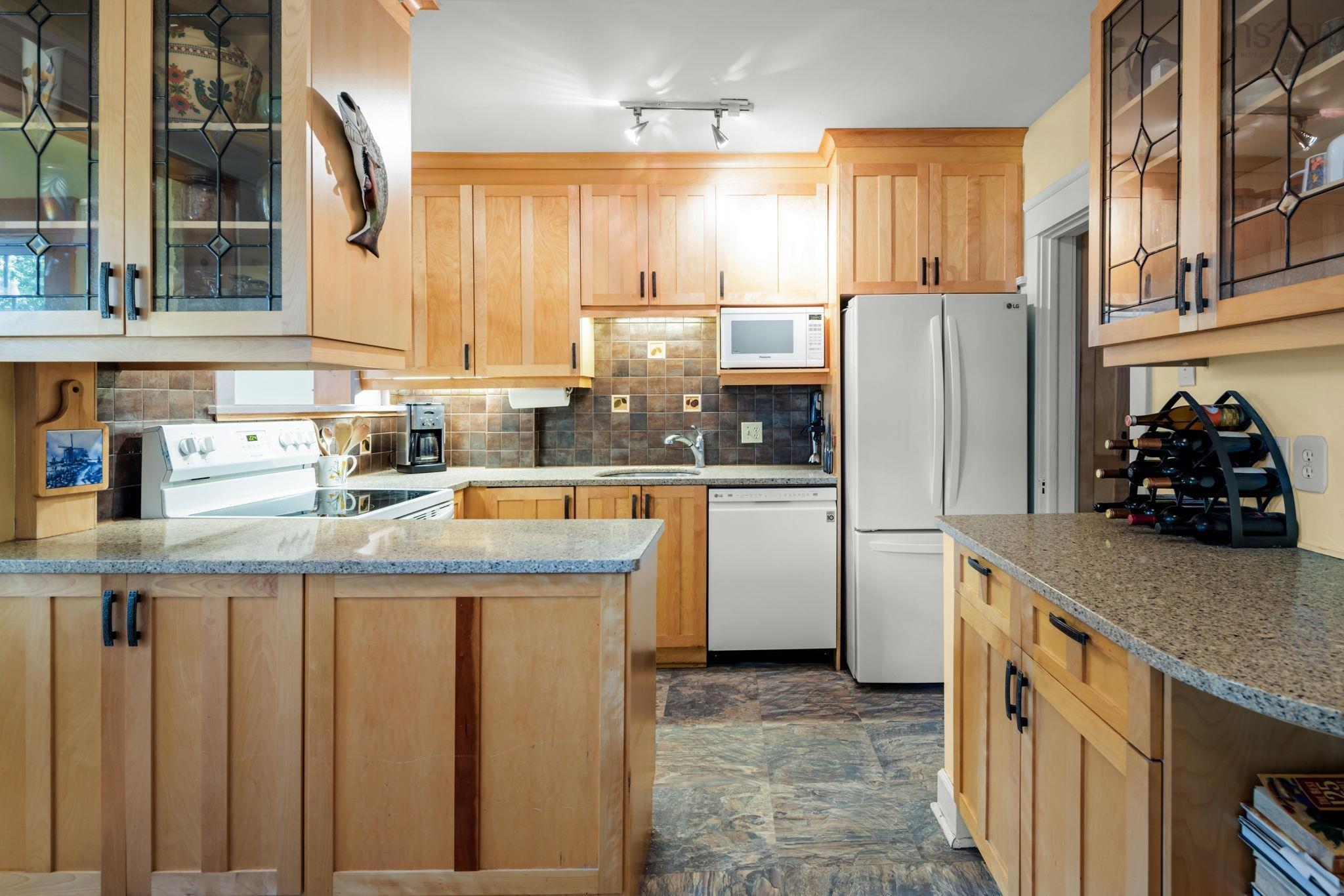 Thumbnail image for 5523 Sebastian Pl MLS<sup>®</sup> 202527463