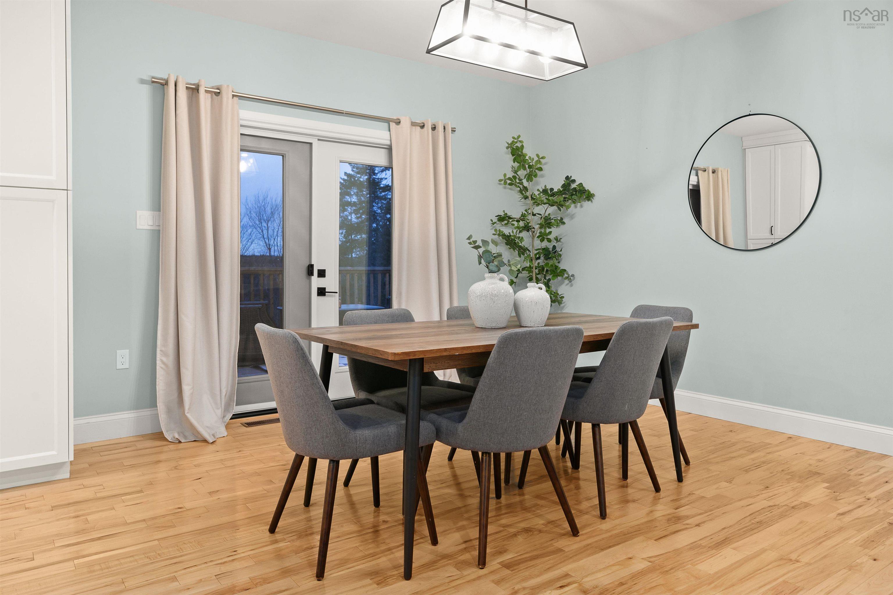 Thumbnail image for 46 Karen Avenue MLS<sup>®</sup> 202527495