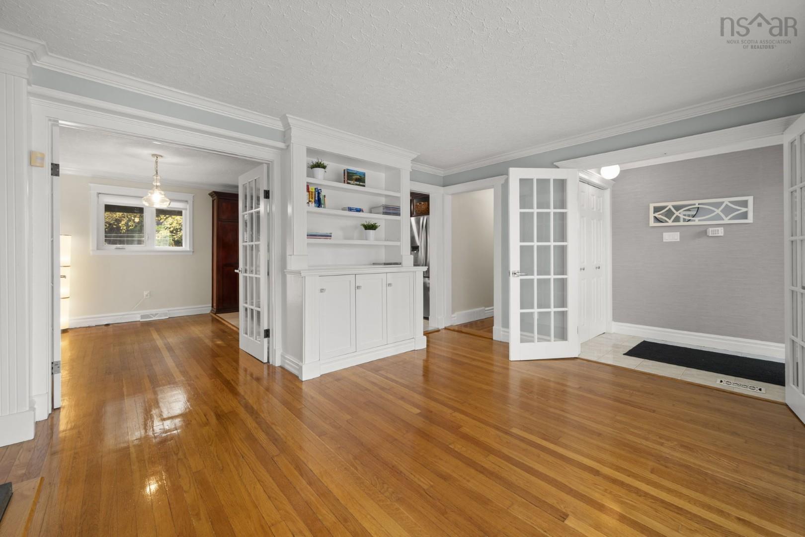 Thumbnail image for 27 Dartmoor Crescent MLS<sup>®</sup> 202527533