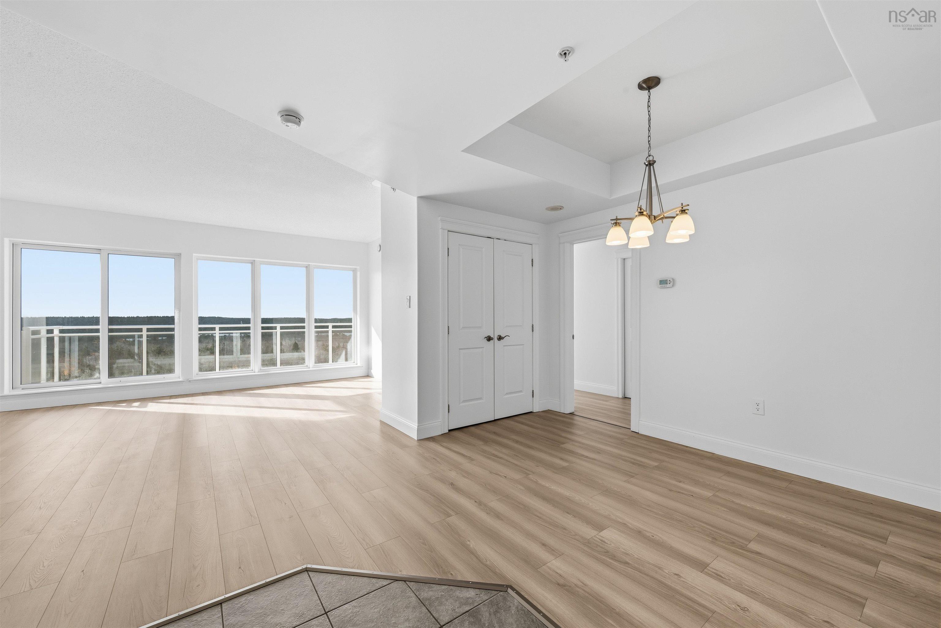 Thumbnail image for 1006 60 Walter Havill Drive MLS<sup>®</sup> 202527835