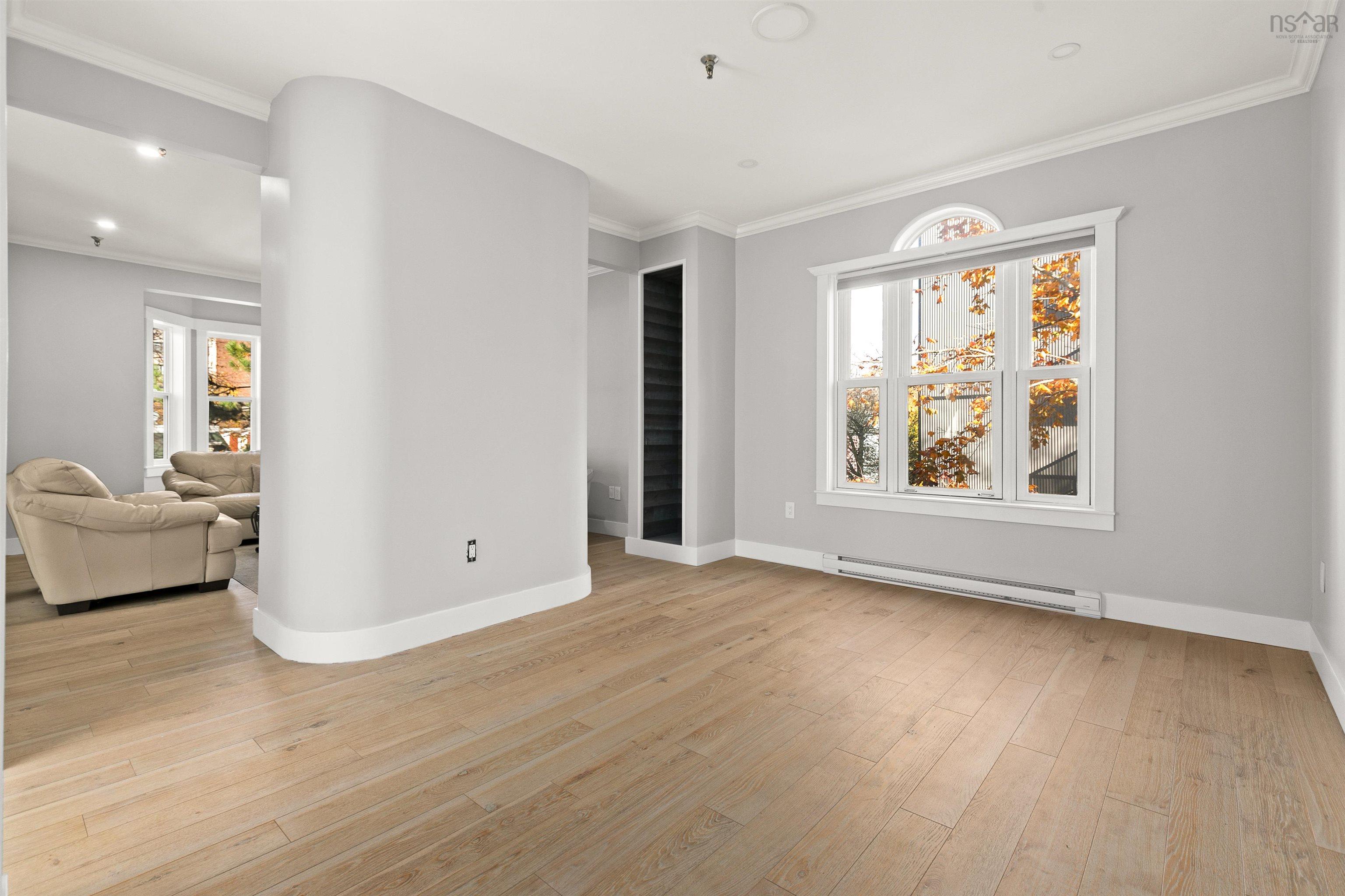 Thumbnail image for 5686 Victoria Road MLS<sup>®</sup> 202527866