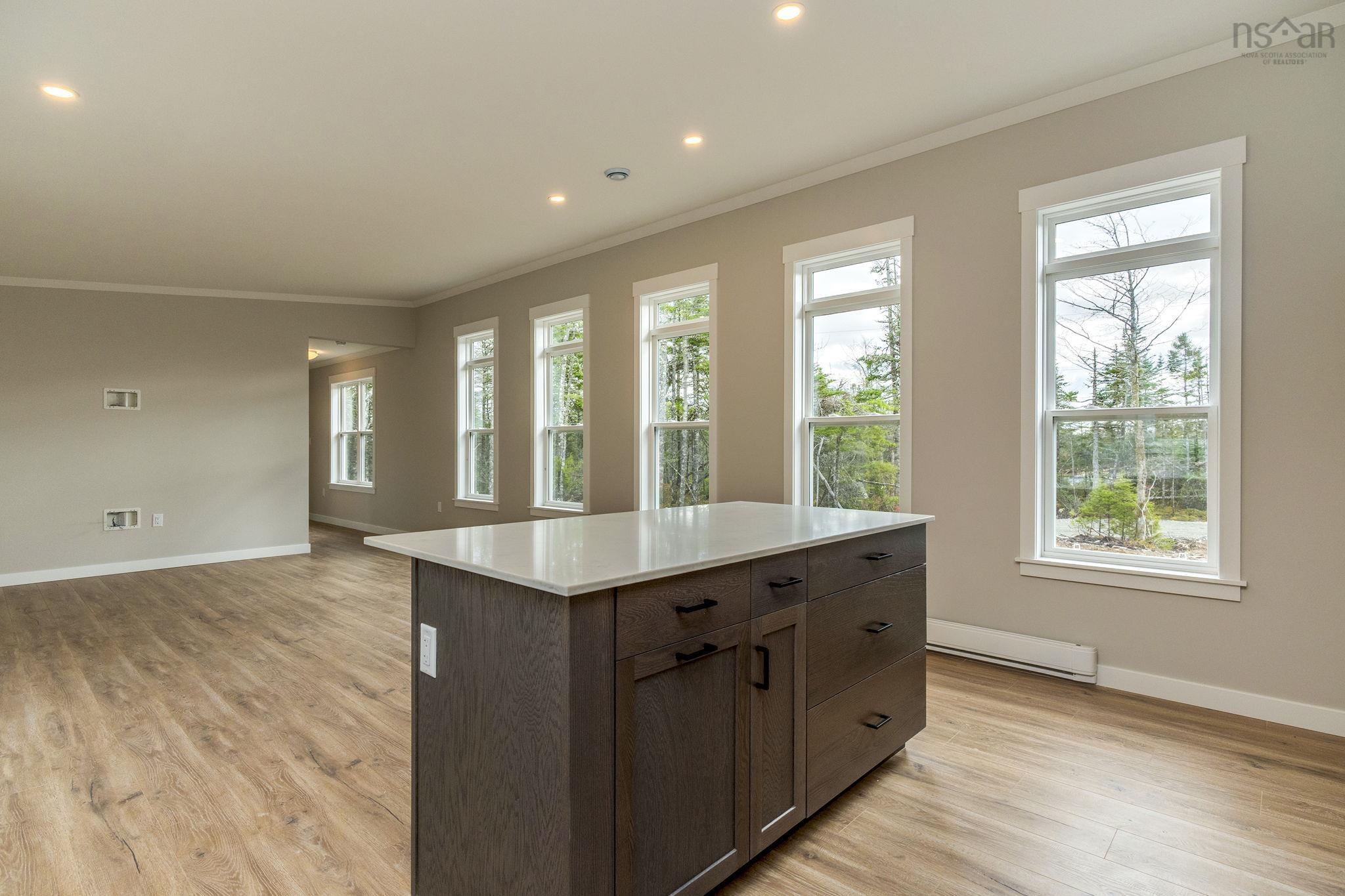 Thumbnail image for 14 Seacrest Way MLS<sup>®</sup> 202527879