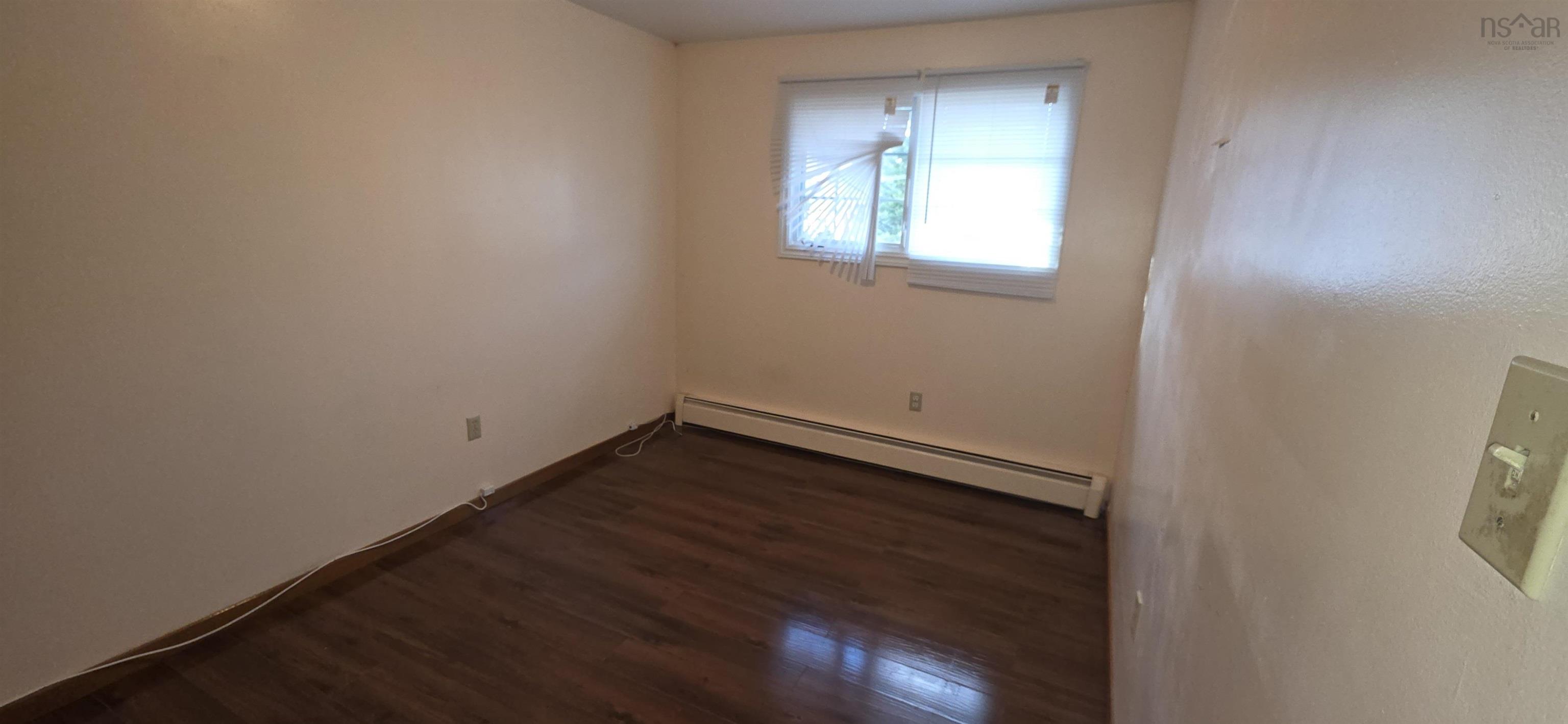 Thumbnail image for 5 LUMSDEN Crescent MLS<sup>®</sup> 202528045