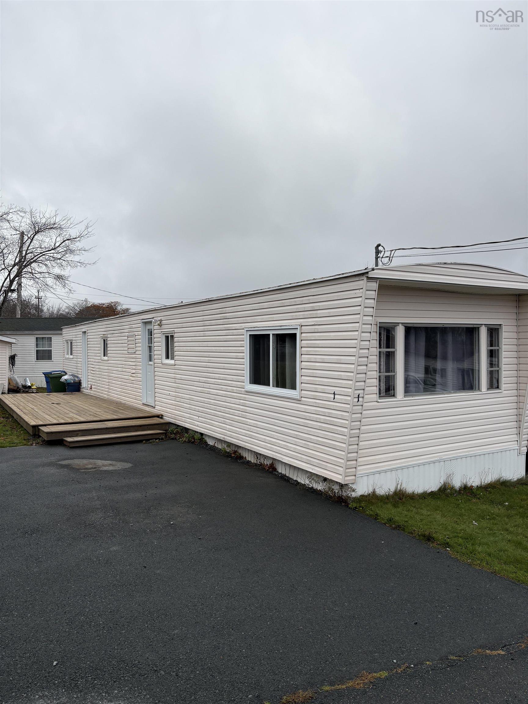 Thumbnail image for 1 Bishop Avenue MLS<sup>®</sup> 202528072