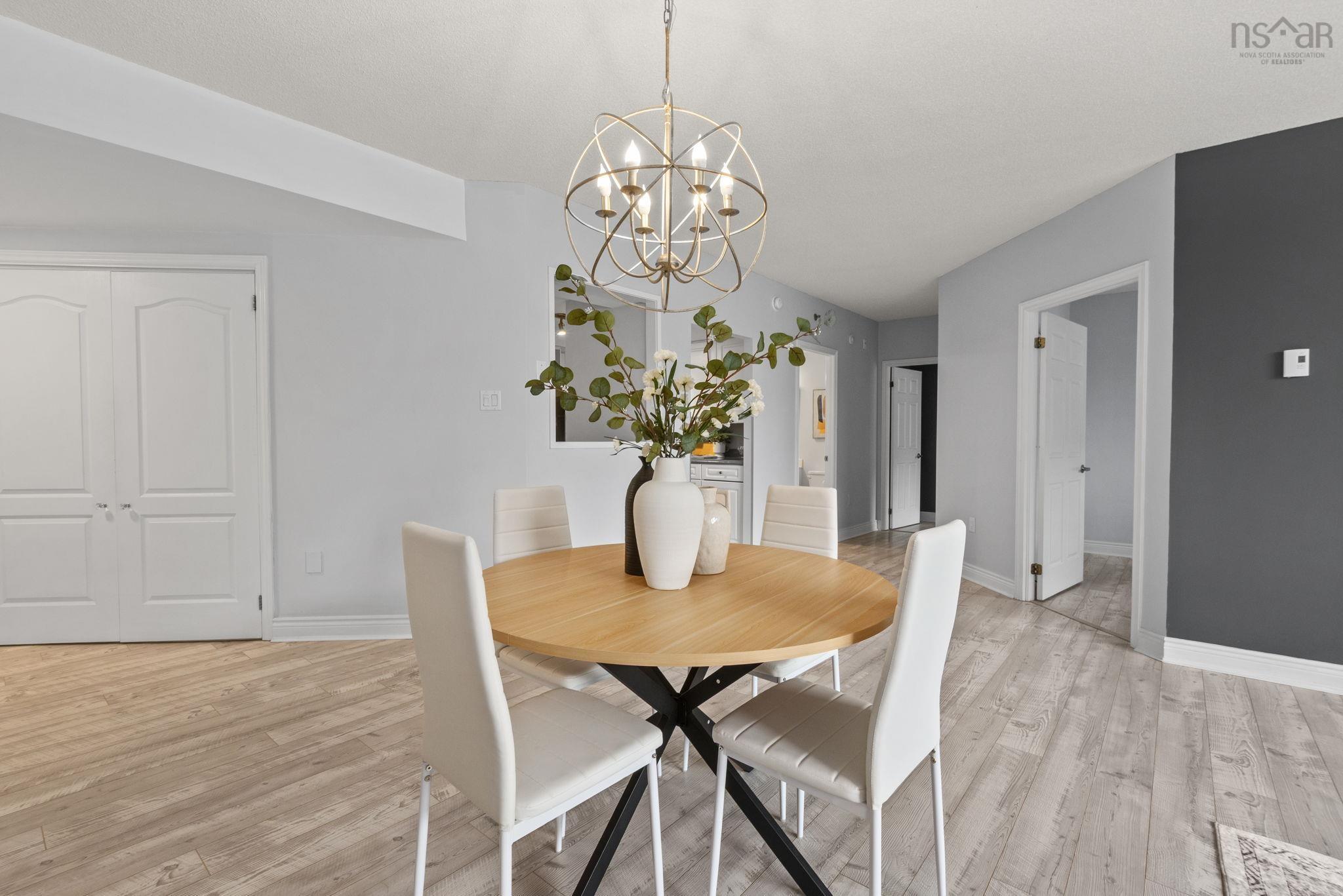 Thumbnail image for 702 1465 Brenton Street MLS<sup>®</sup> 202528140