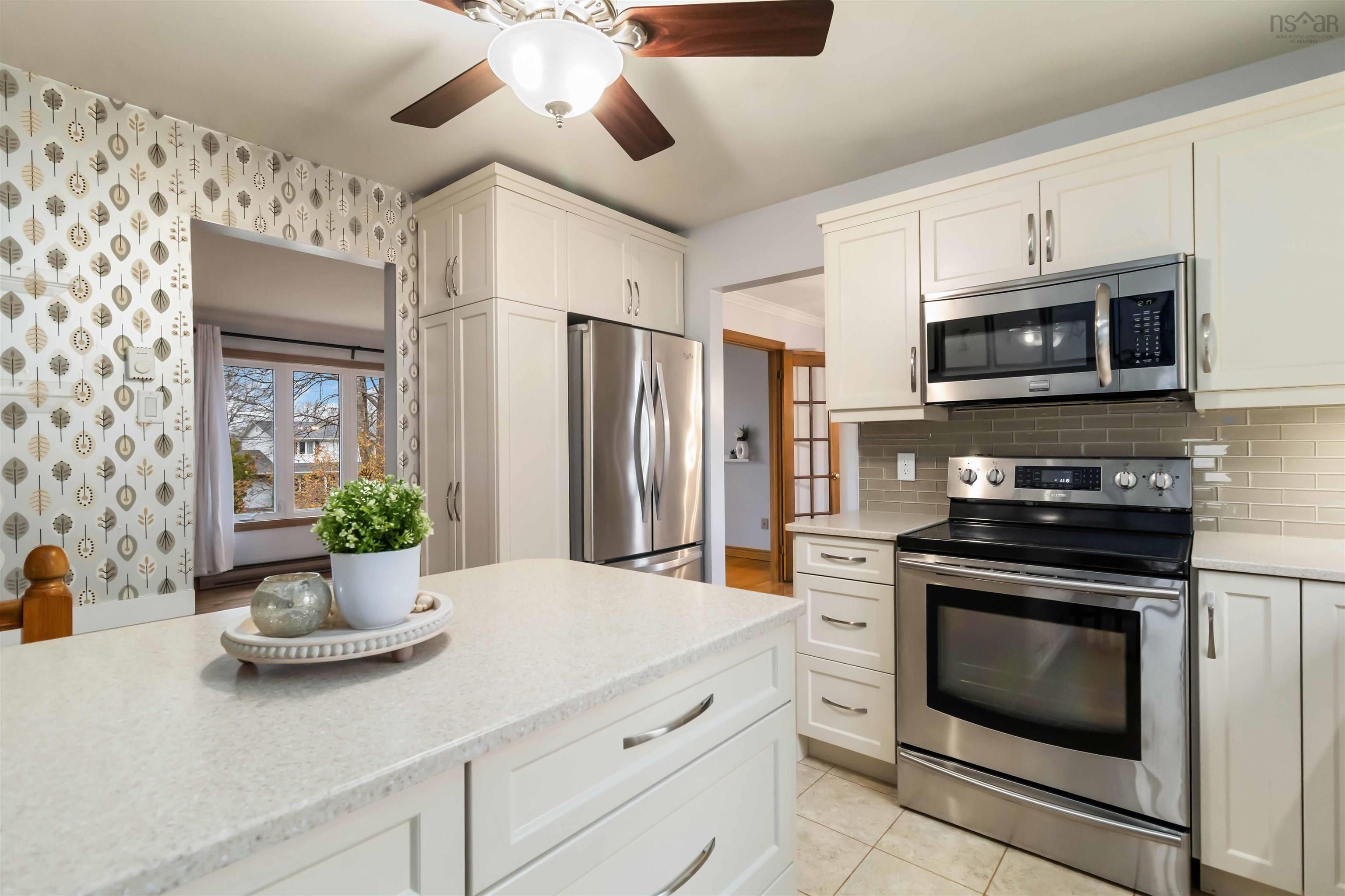 Thumbnail image for 36 Columbo Drive MLS<sup>®</sup> 202528284