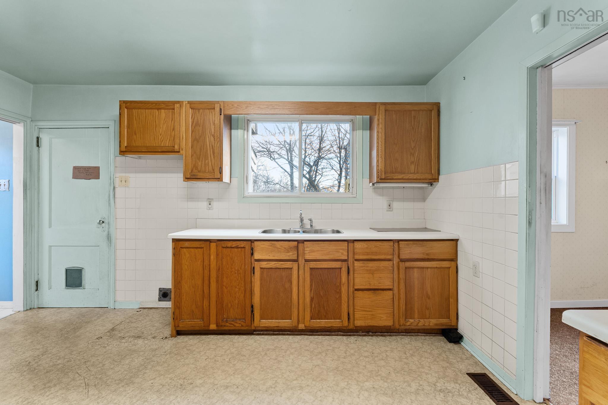 Thumbnail image for 22 Winchester Avenue MLS<sup>®</sup> 202528308