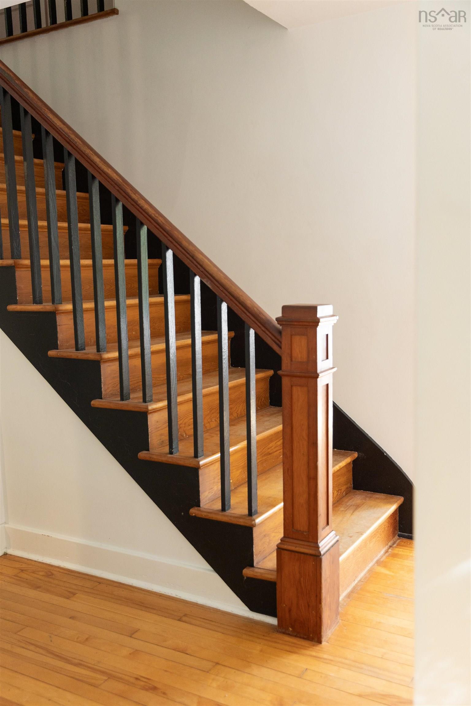 Thumbnail image for 20 Dakin Drive MLS<sup>®</sup> 202528406