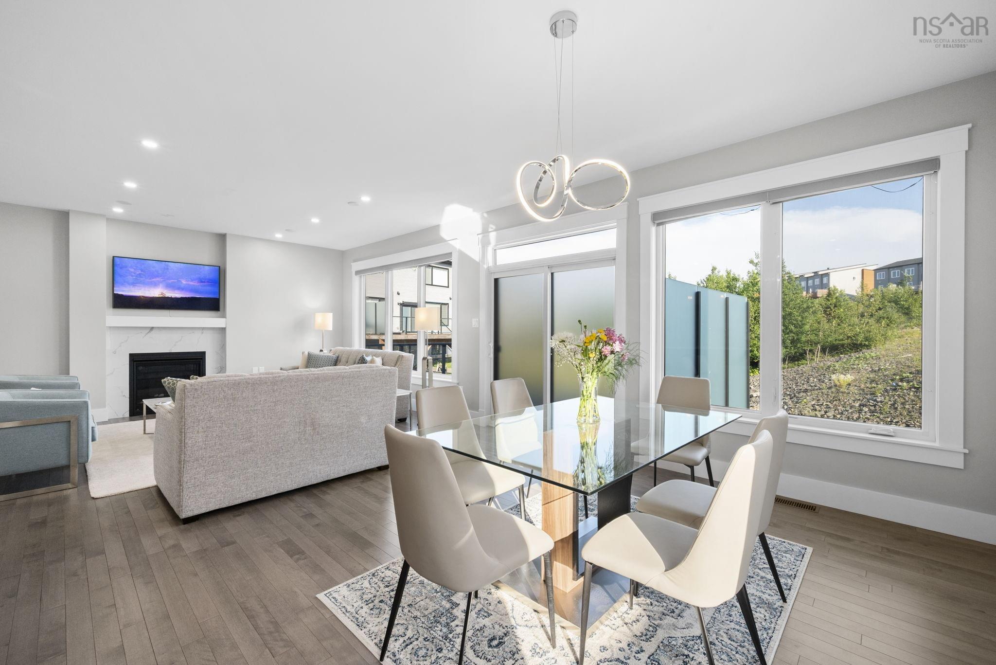 Thumbnail image for 15 Theresa McNeil Grove MLS<sup>®</sup> 202528607