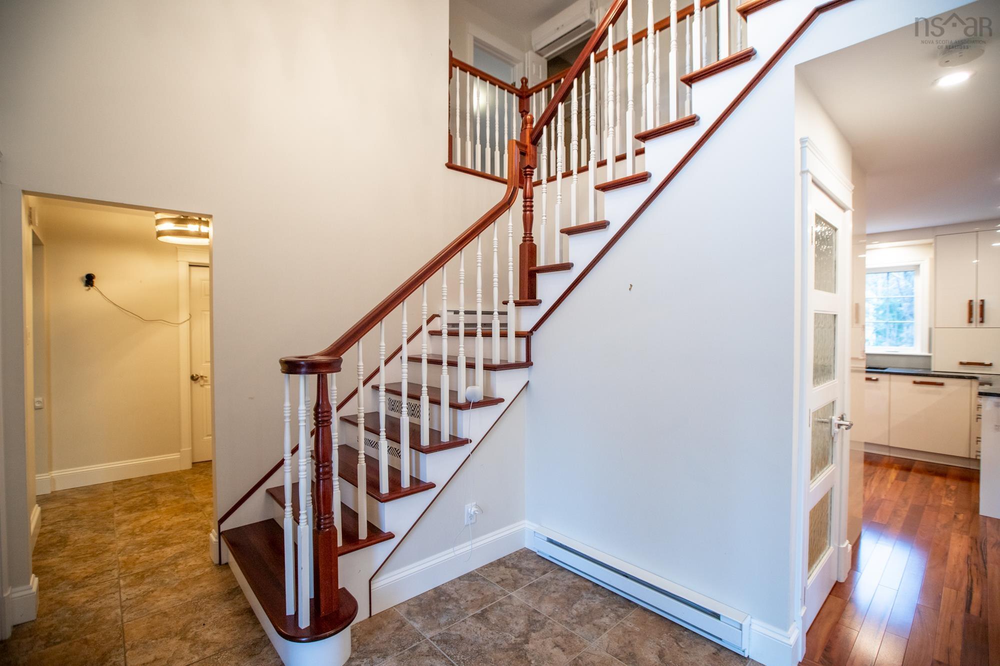 Thumbnail image for 21 Forest Lane MLS<sup>®</sup> 202528649