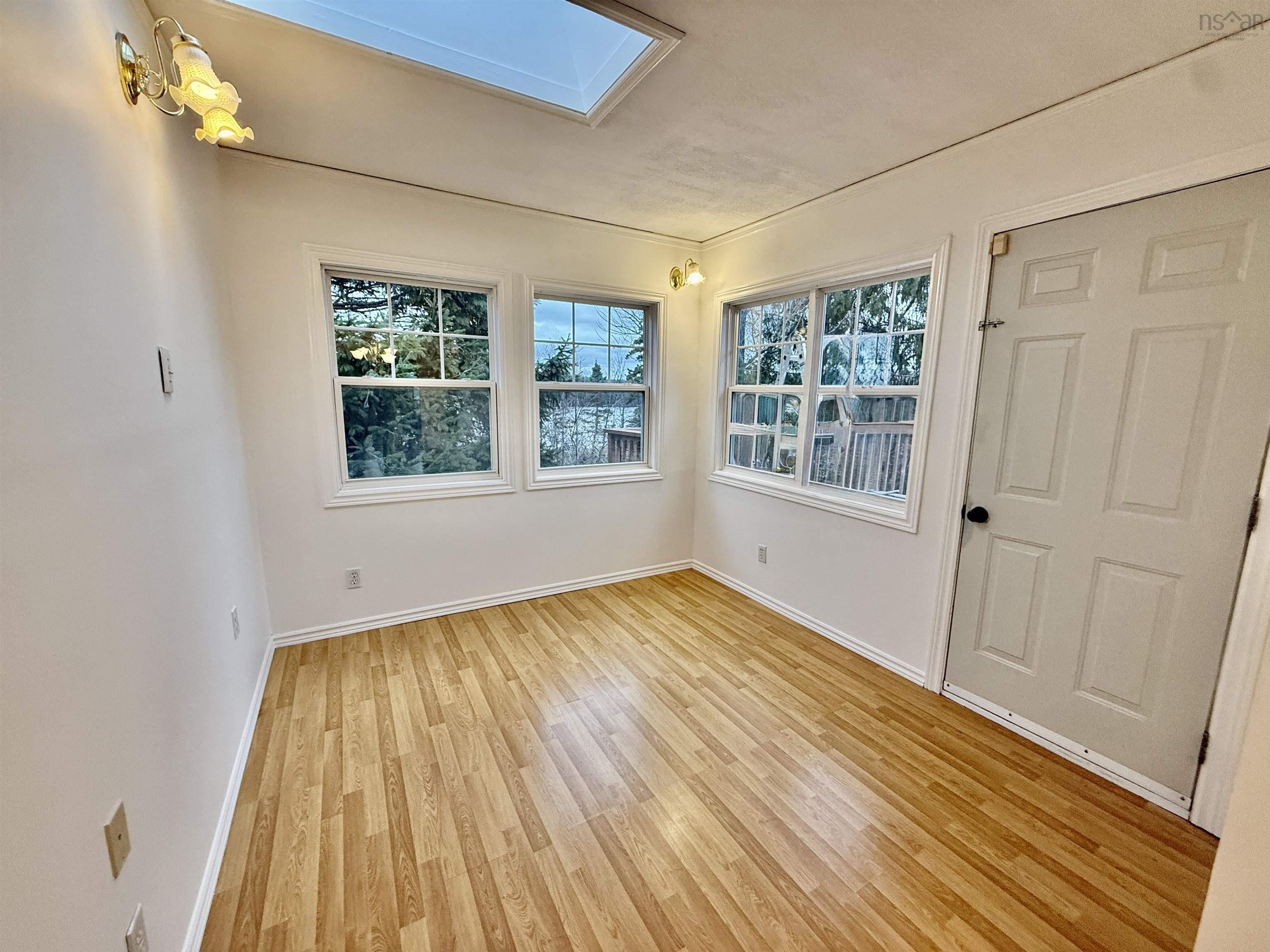 Thumbnail image for 16 Mathers Court MLS<sup>®</sup> 202528990