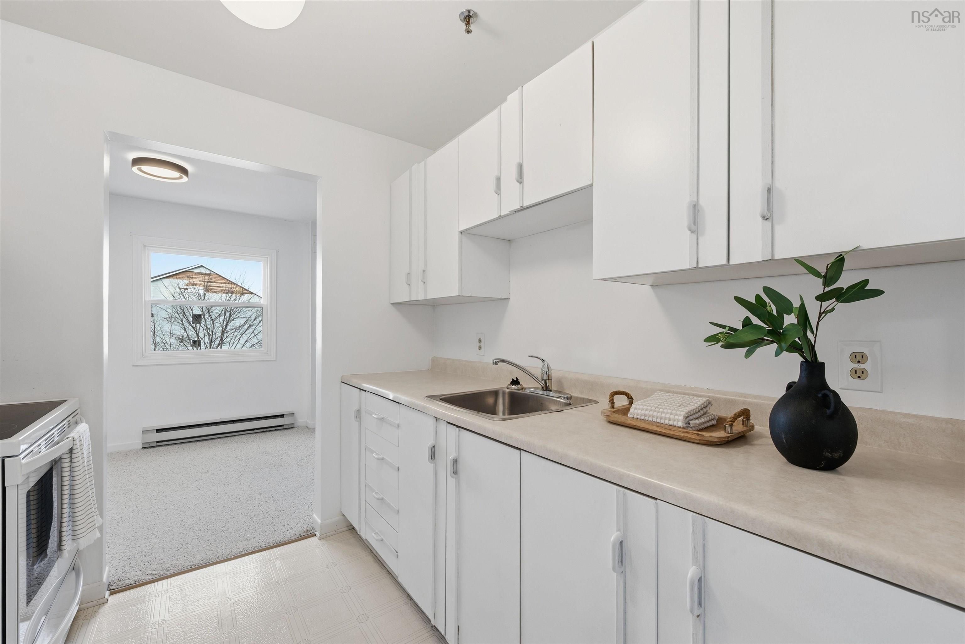 Thumbnail image for 301 45 Chelton Woods Lane MLS<sup>®</sup> 202529041